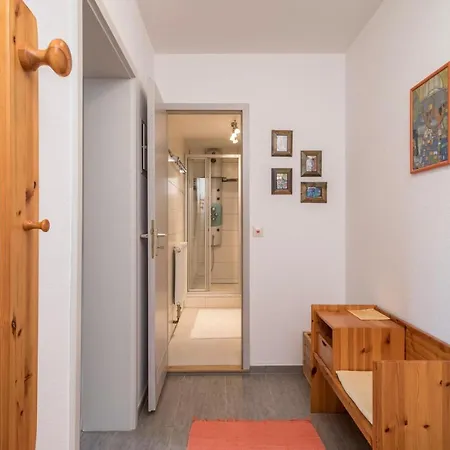 Am Schloss * Heiligenborn