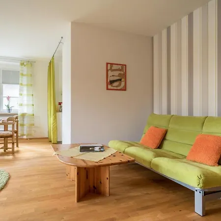 Apartment Am Schloss Heiligenborn