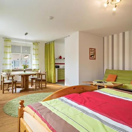 Am Schloss * Heiligenborn