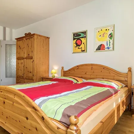 Am Schloss Heiligenborn